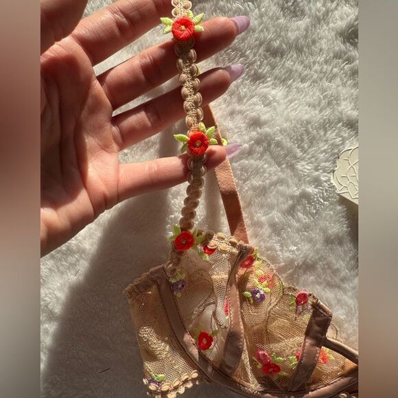 NWT For Love And Lemons Maeve Floral Underwire Bra XXS - Picture 8 of 9